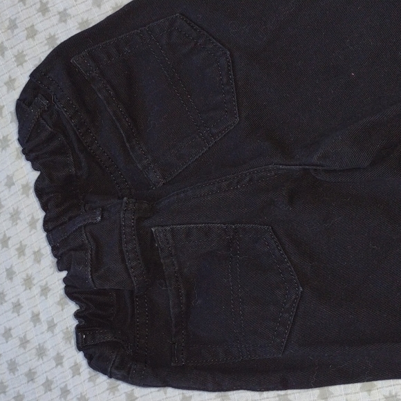 Boys Red and Black Outfit - Ready for Christmas or Valentine's Day 🎄❤️ - Picture 10 of 10